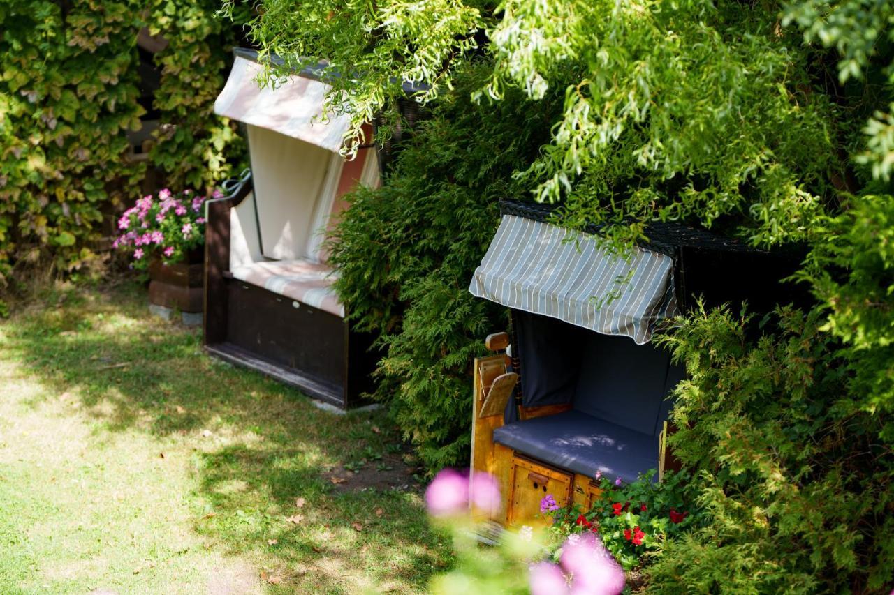 Landhaus Nienhagen エクステリア 写真