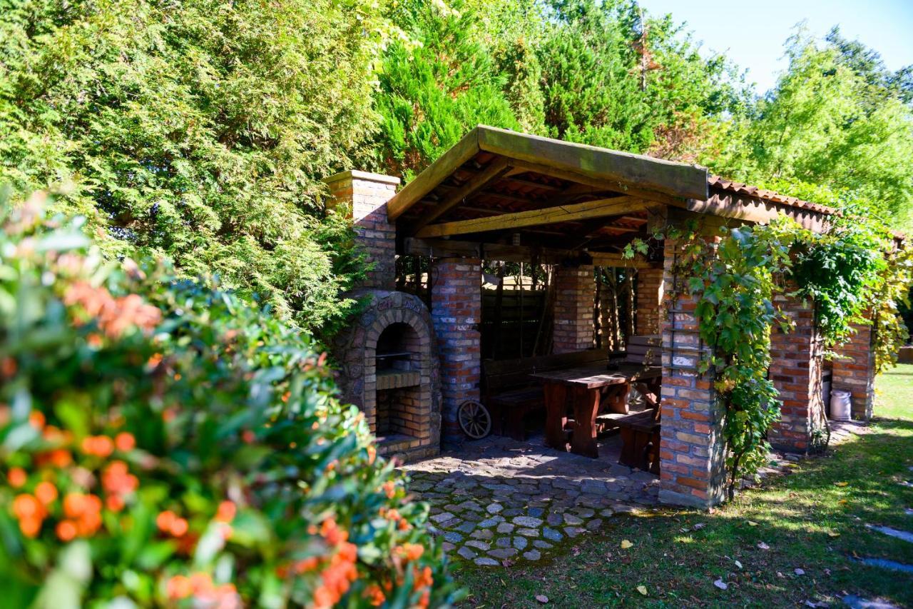 Landhaus Nienhagen エクステリア 写真
